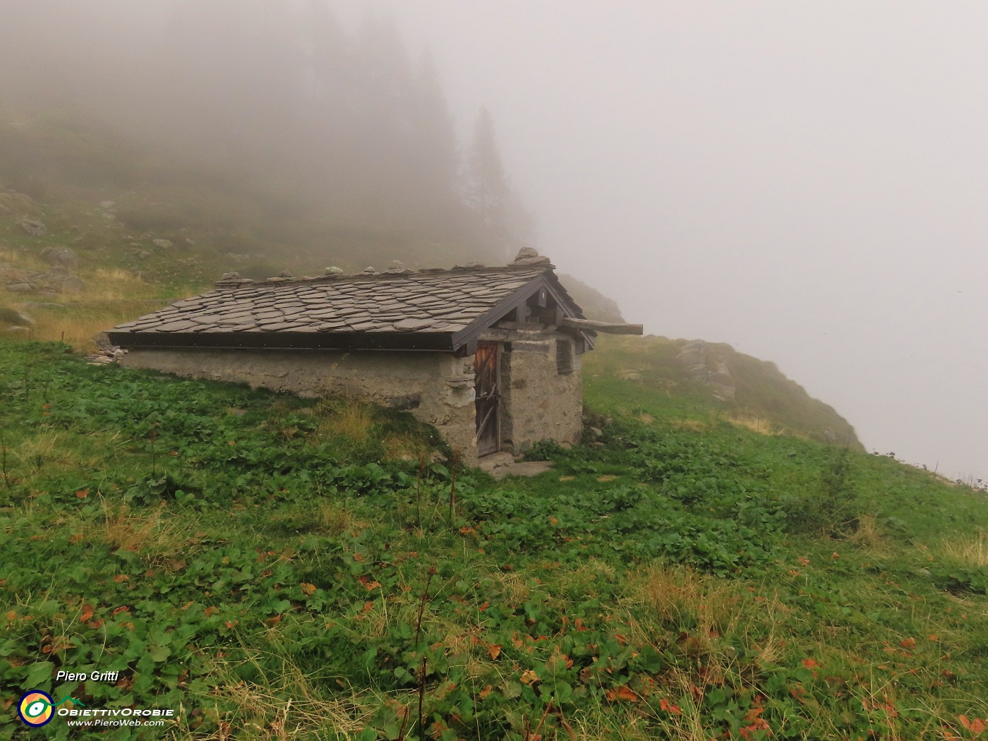 77 Passaggio alla Baita Vecchia (1862 m).JPG